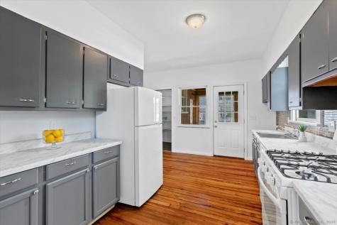 212 Maple Street New Haven CT 06511
