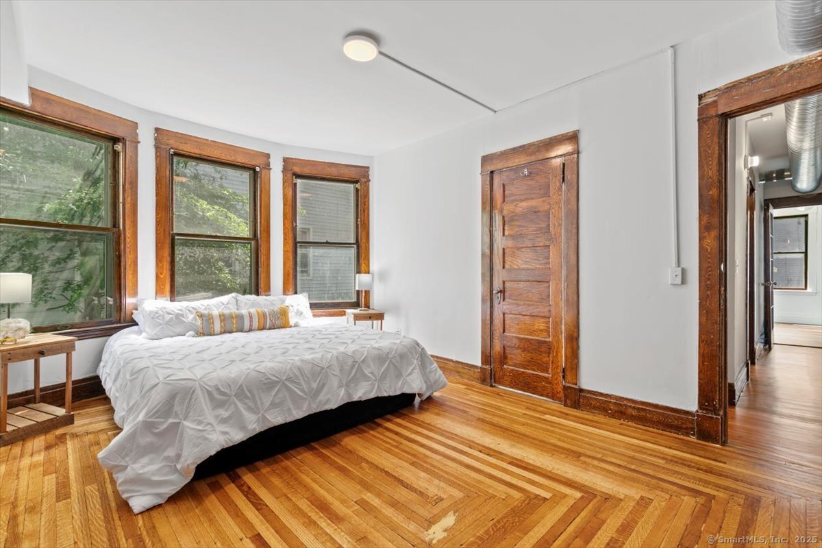212 Maple Street New Haven CT 06511