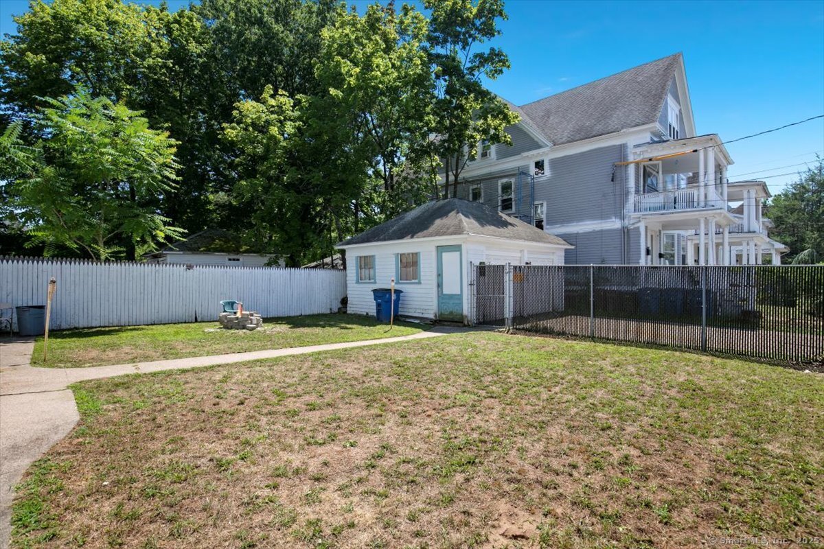 212 Maple Street New Haven CT 06511