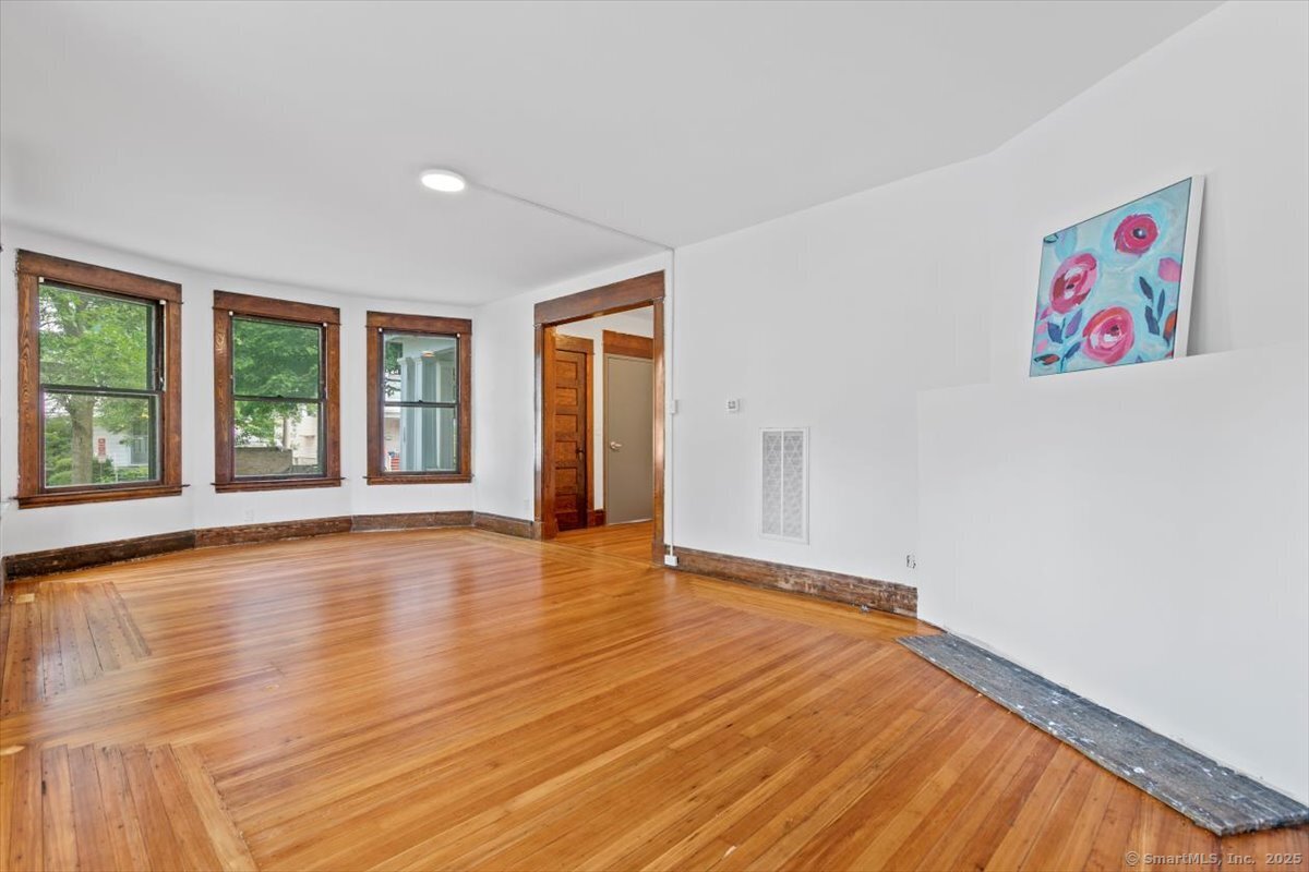 212 Maple Street New Haven CT 06511