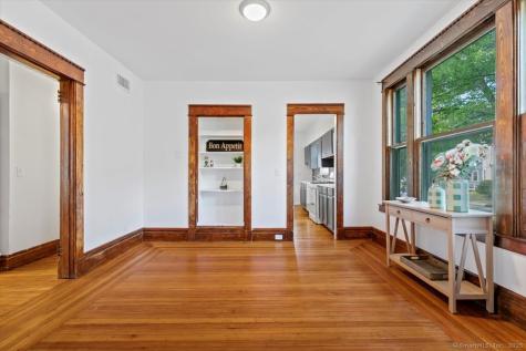 212 Maple Street New Haven CT 06511