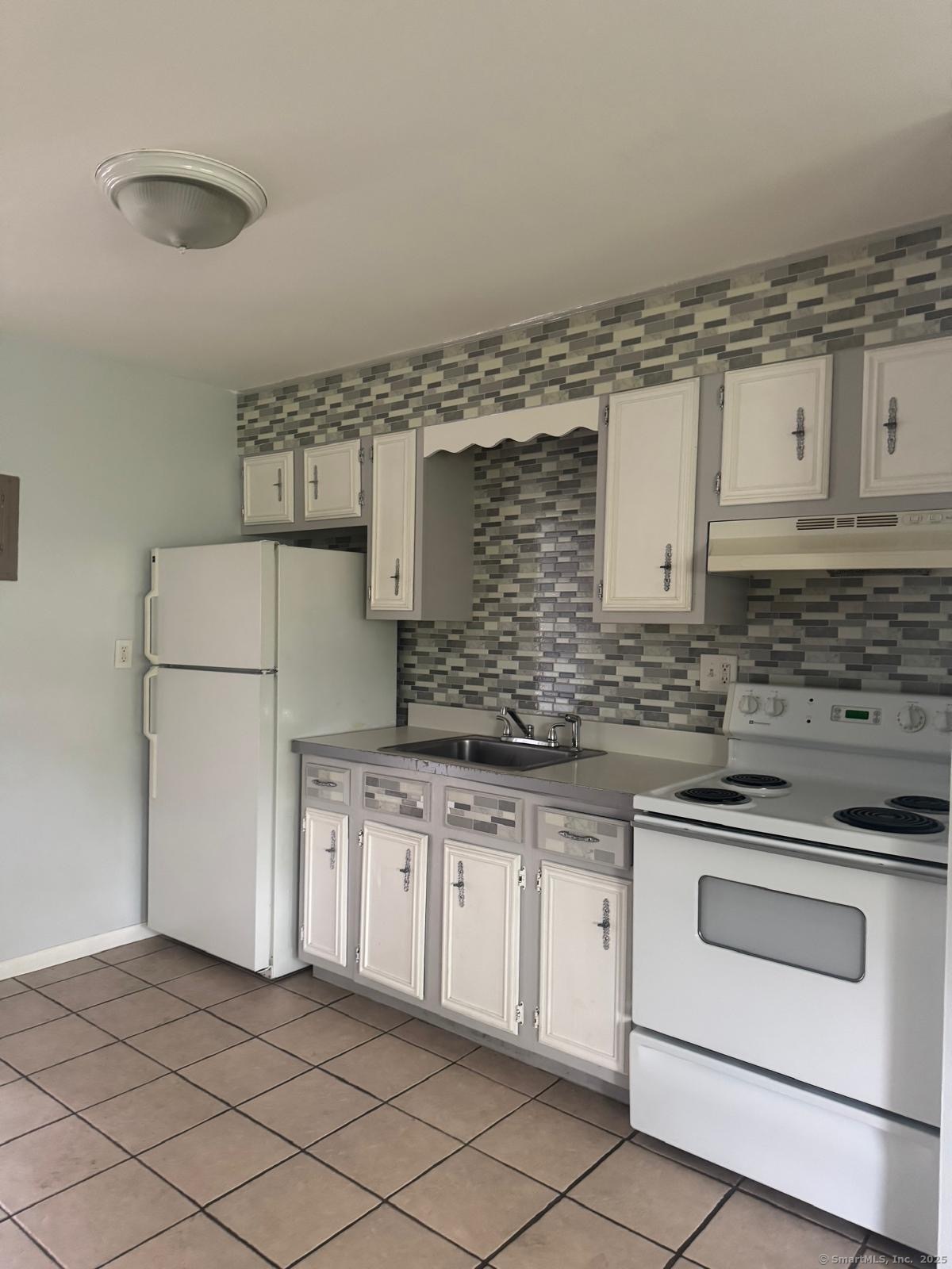 46 Saint Mathias Street Bridgeport CT 06610