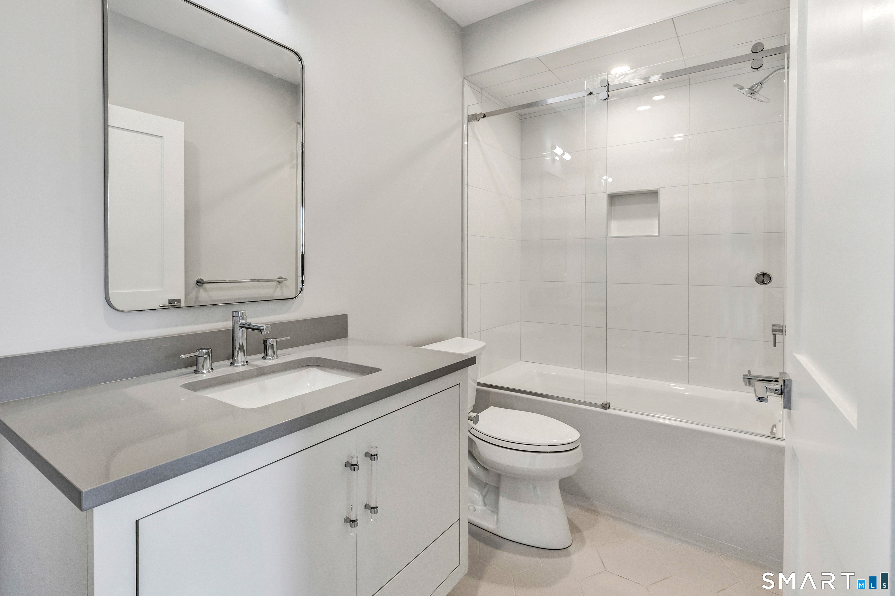 888 Oldfield Road Fairfield CT 06824