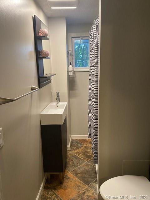 334 Summit Street Manchester CT 06040