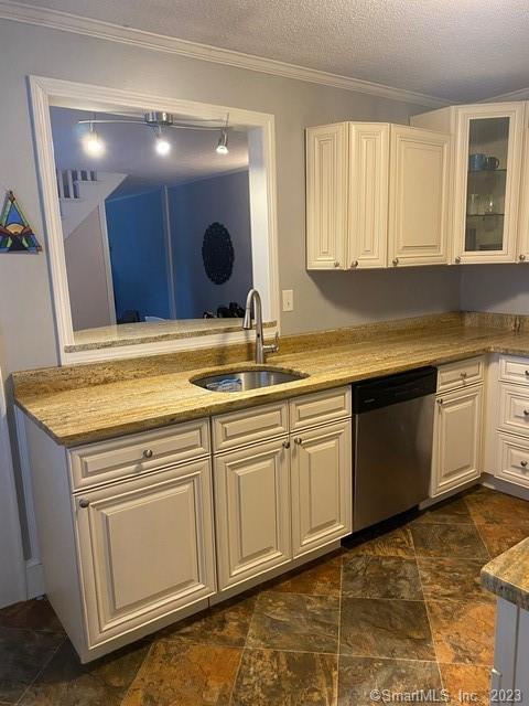 334 Summit Street Manchester CT 06040