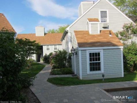 20 River Colony Guilford CT 06437