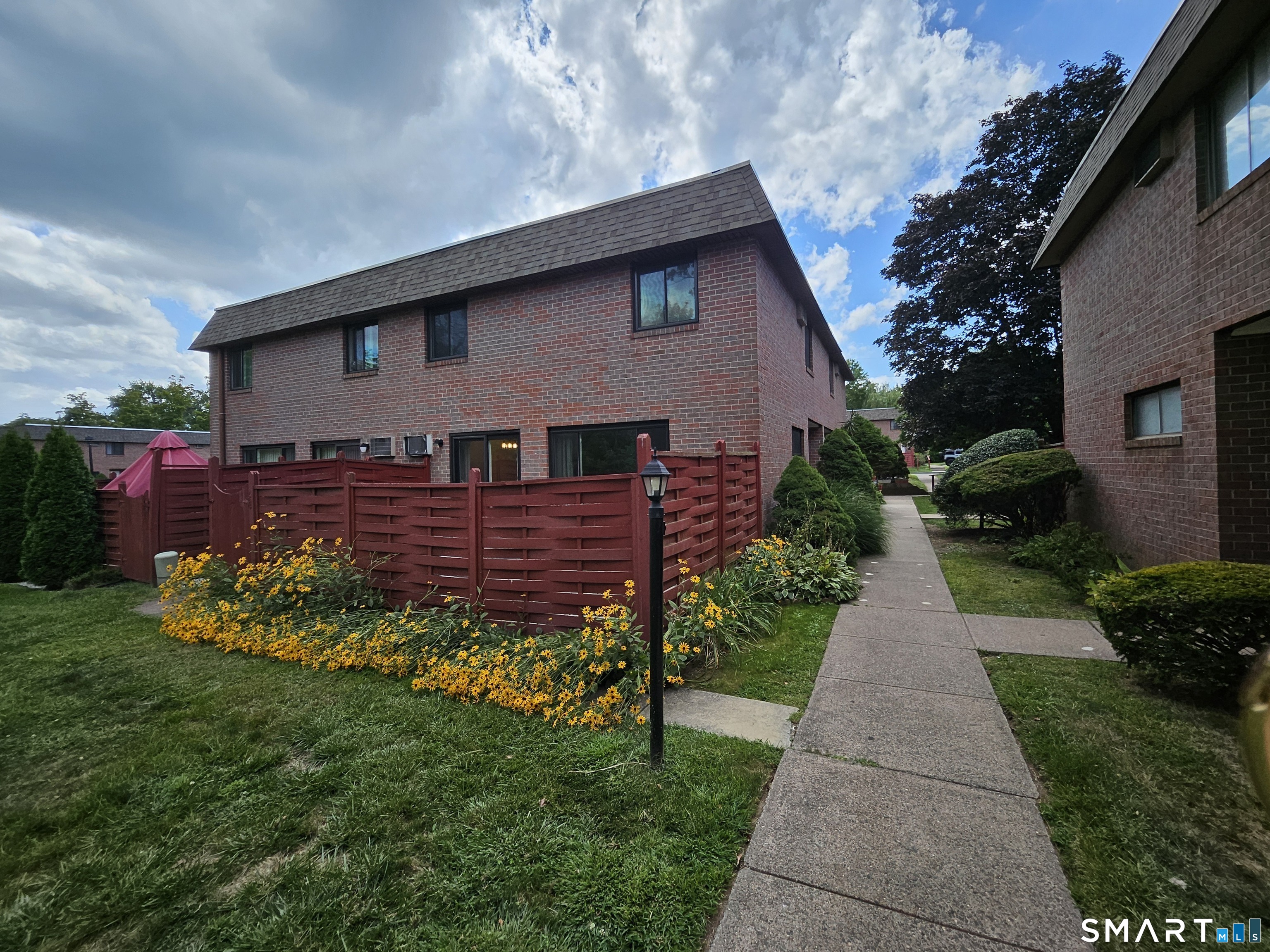 Wethersfield CT, 21 Sharon Lane, Unit 21