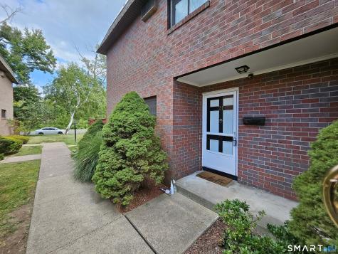 21 Sharon Lane Wethersfield CT 06109