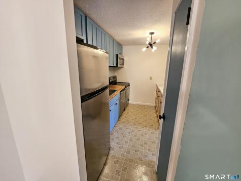 21 Sharon Lane Wethersfield CT 06109