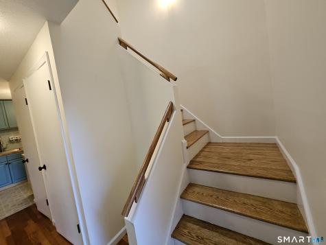 21 Sharon Lane Wethersfield CT 06109