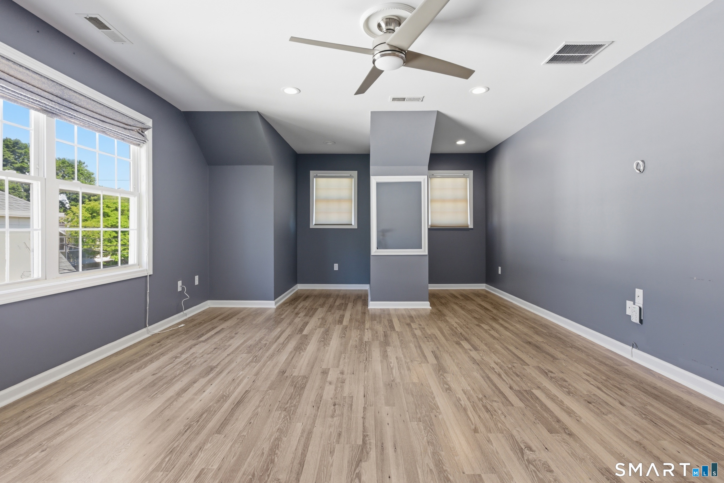 305 Sylvan Street Bridgeport CT 06606
