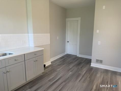 86 Cottage Avenue Ansonia CT 06401