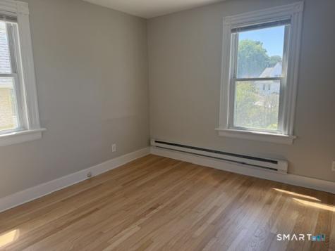 86 Cottage Avenue Ansonia CT 06401