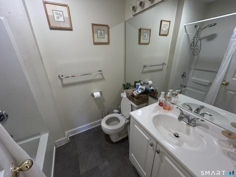 75 Redwood Drive East Haven CT 06513
