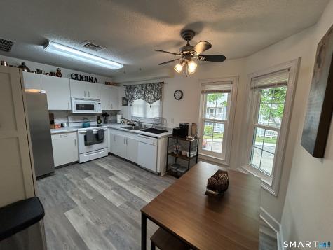 75 Redwood Drive East Haven CT 06513