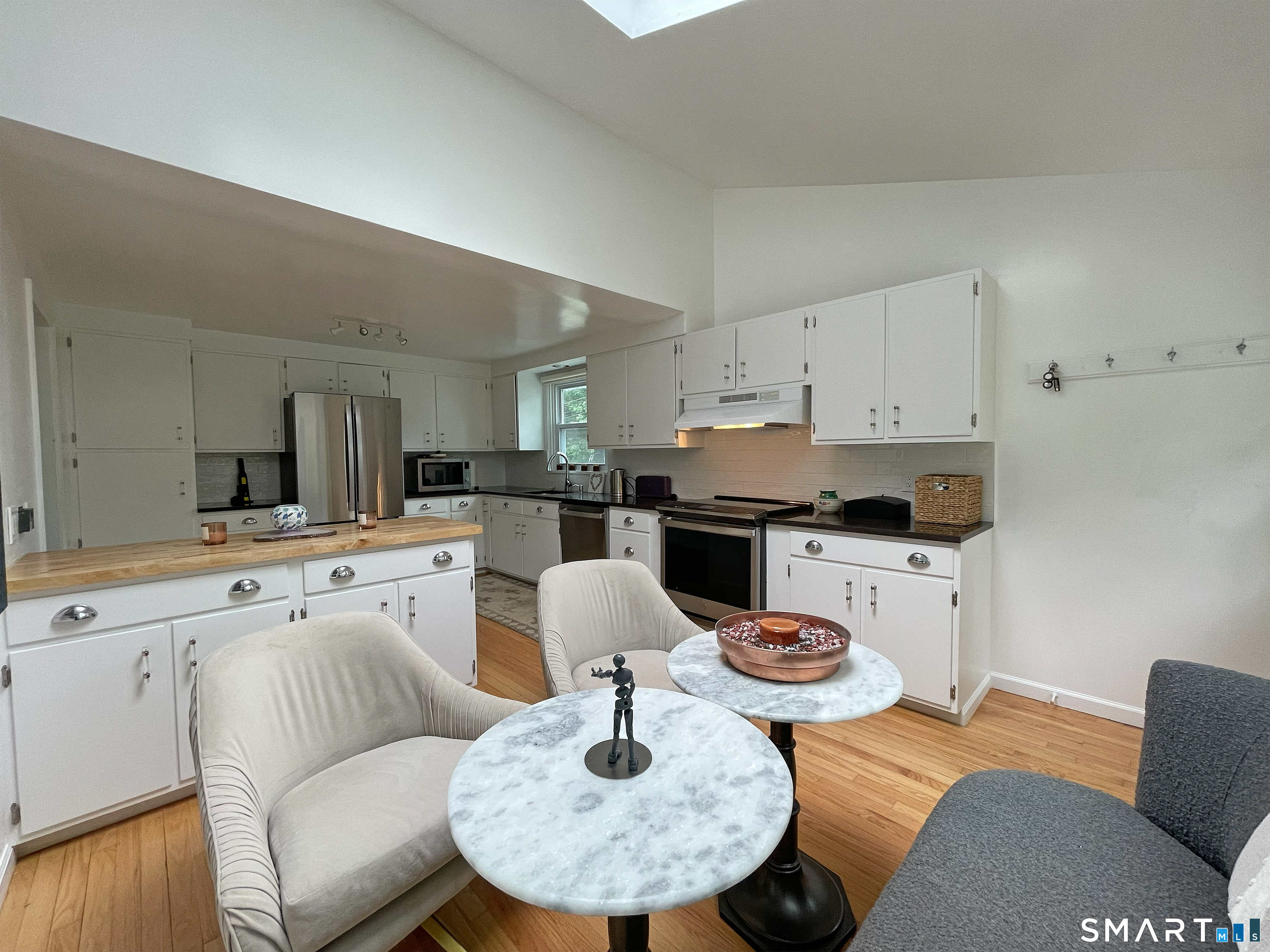 48 Hilton Street Darien CT 06820
