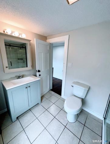 34 Bulkeley Plain New London CT 06360