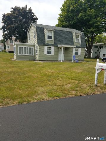 5 Meriden Road Old Lyme CT 06371