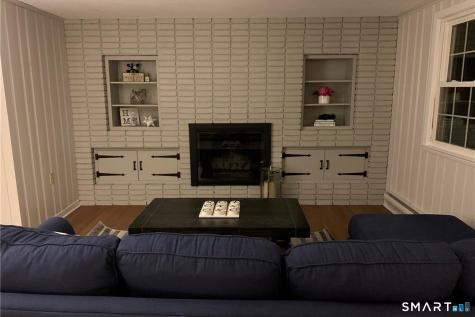 5 Meriden Road Old Lyme CT 06371