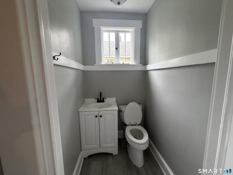 171 Norwood Avenue New London CT 06320