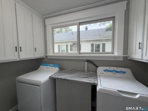171 Norwood Avenue New London CT 06320