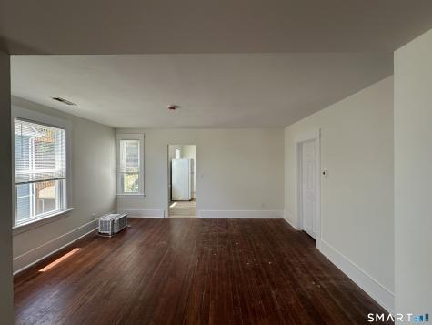 101 Riverview Avenue New London CT 06320