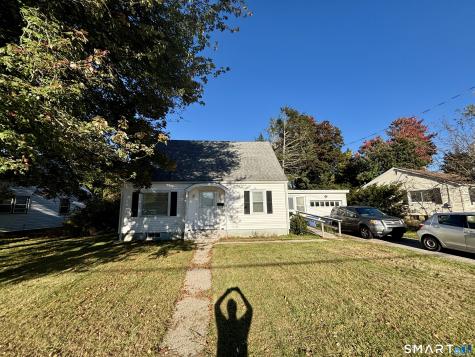 11 Sycamore Road Norwich CT 06360