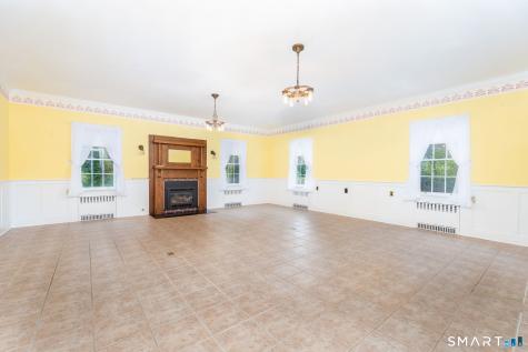 73 Westledge Road Simsbury CT 06092