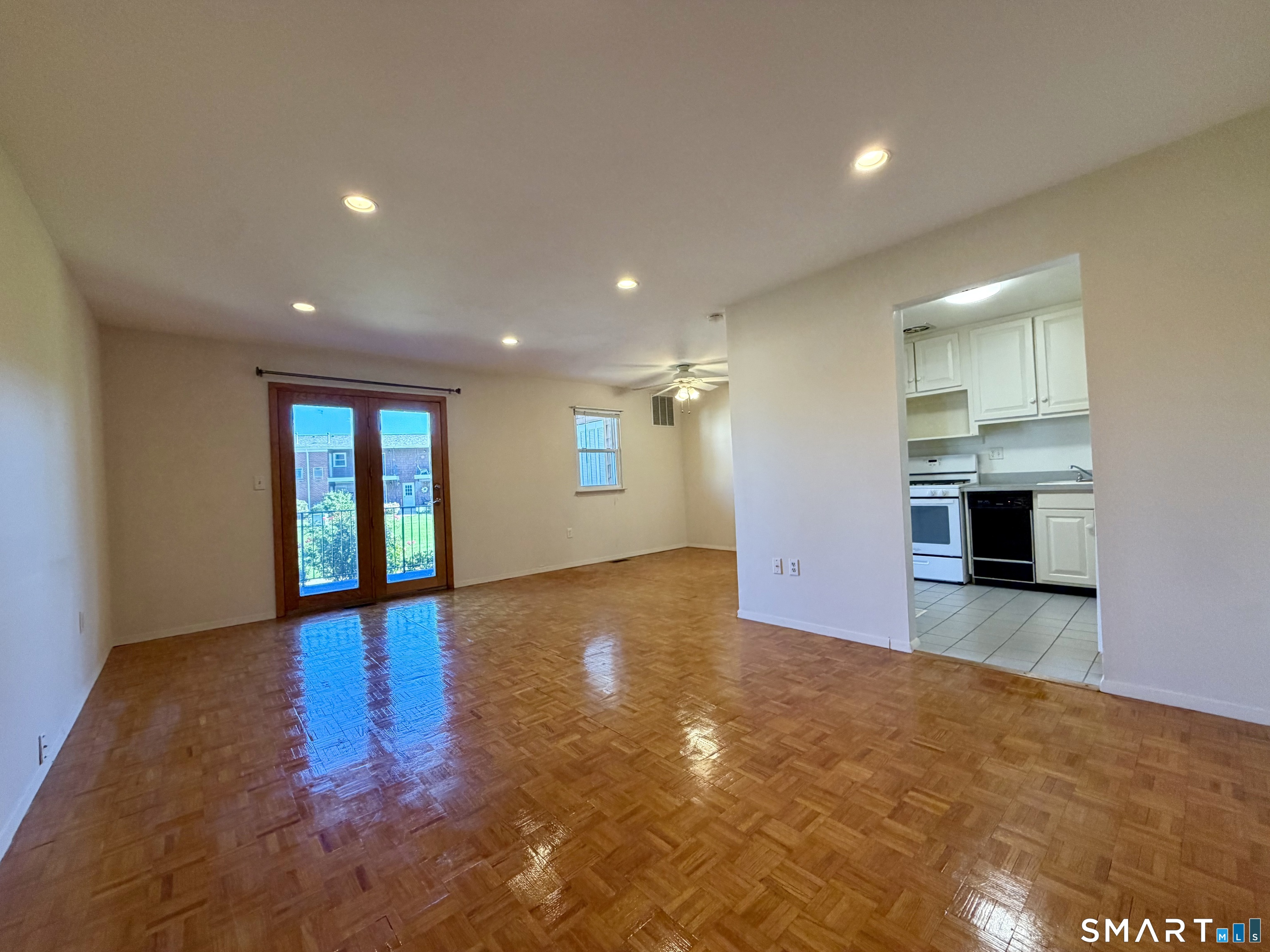 49 East Broadway Milford CT 06460