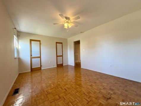 49 East Broadway Milford CT 06460