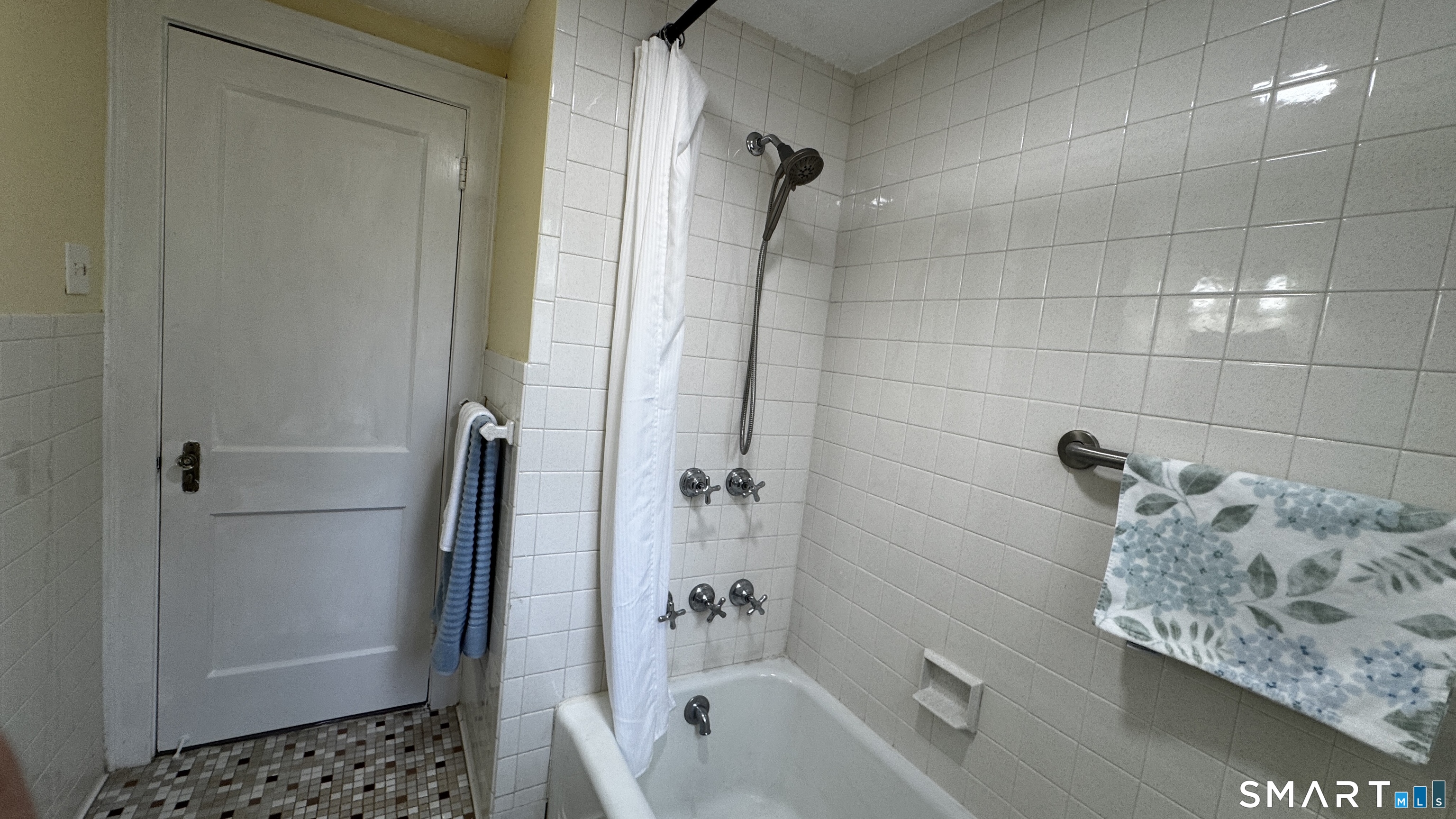 406 Oakwood Avenue West Hartford CT 06110