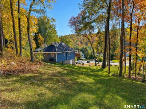 10 Lenape Trail Southbury CT 06488
