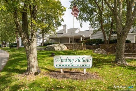41 Crown Knoll Court Groton CT 06340