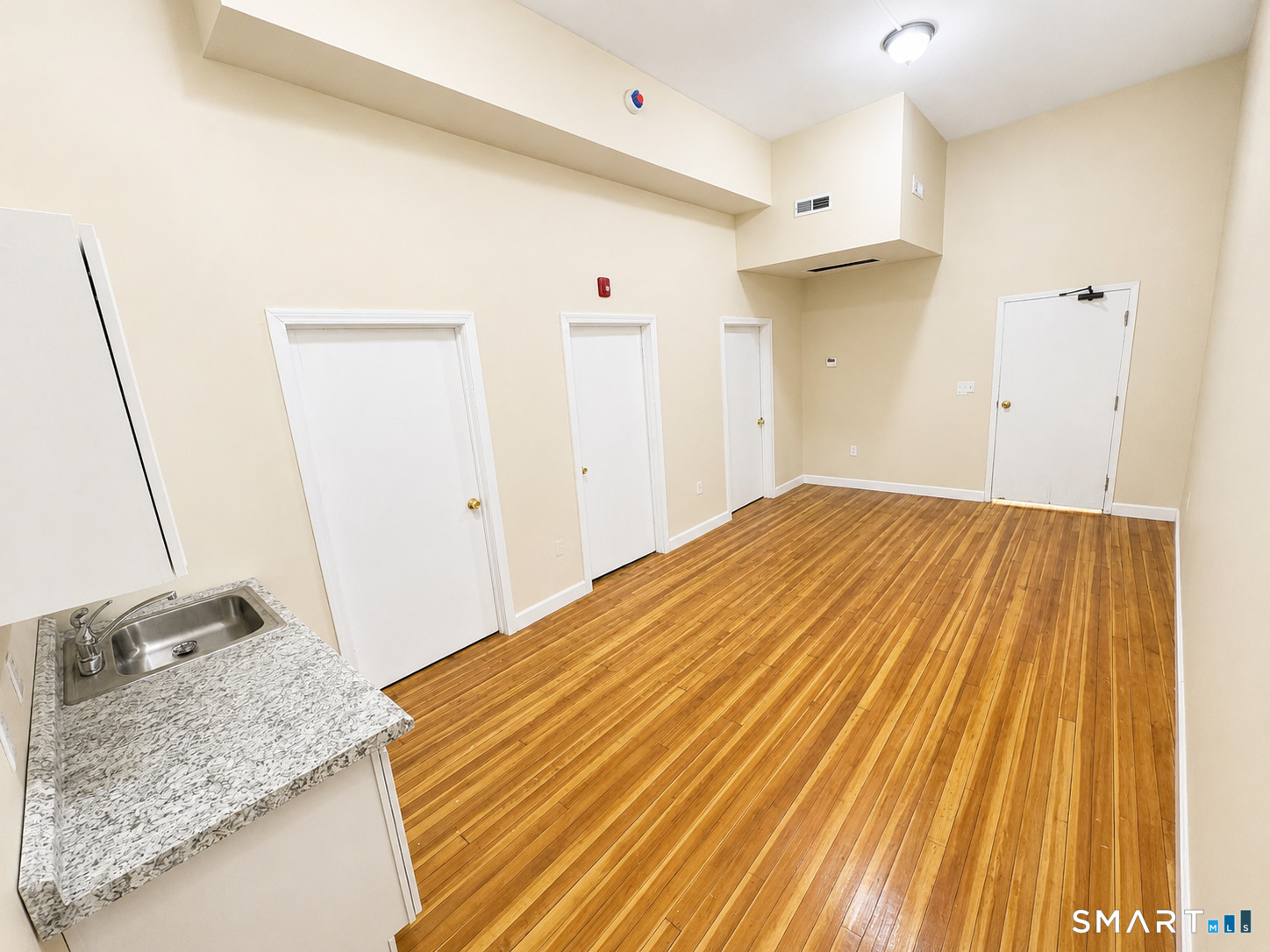 105 Bank Street Waterbury CT 06702