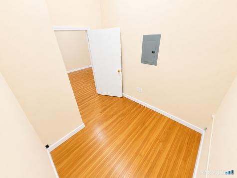 105 Bank Street Waterbury CT 06702