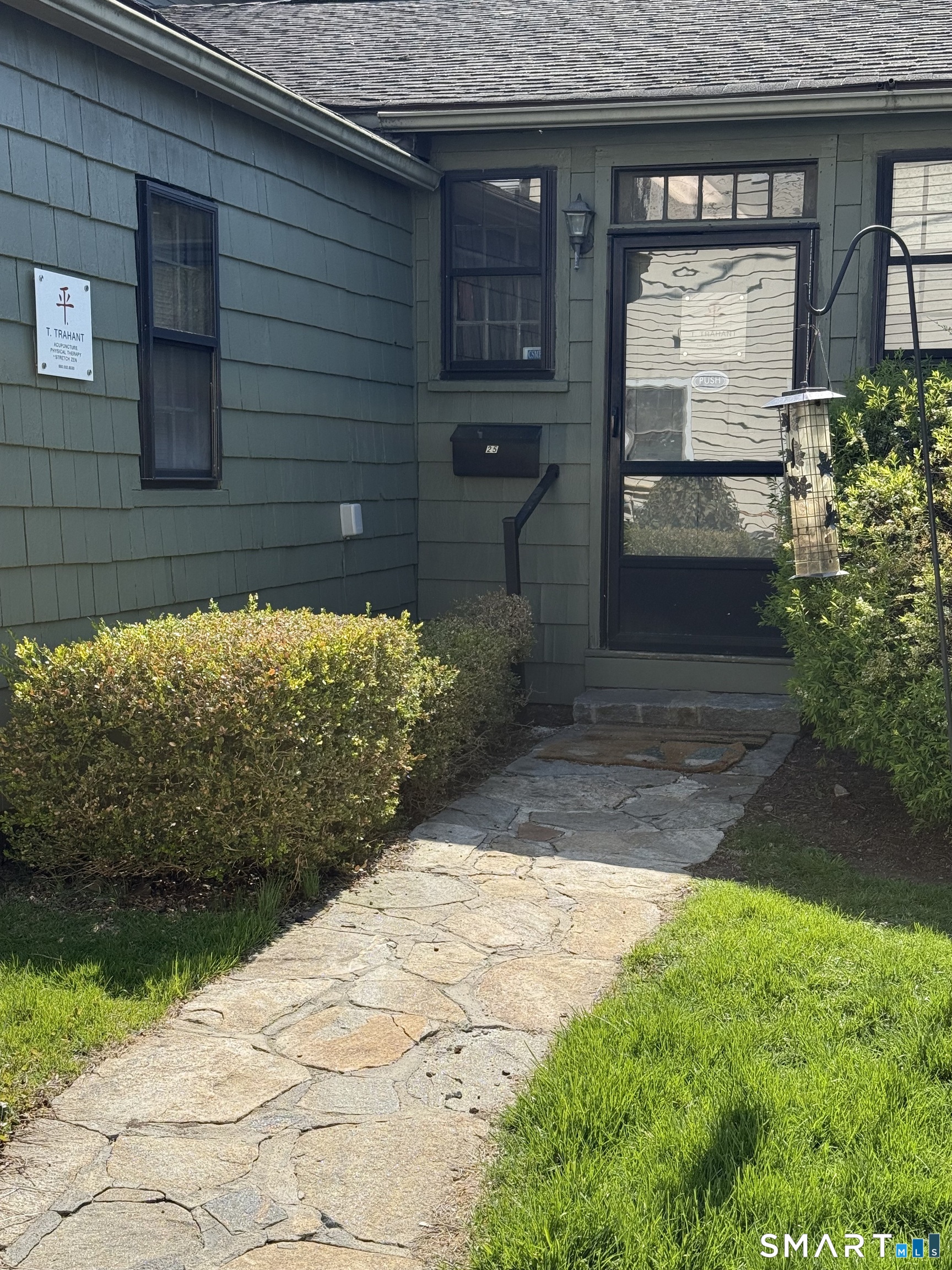 25 Water Street Guilford CT 06437