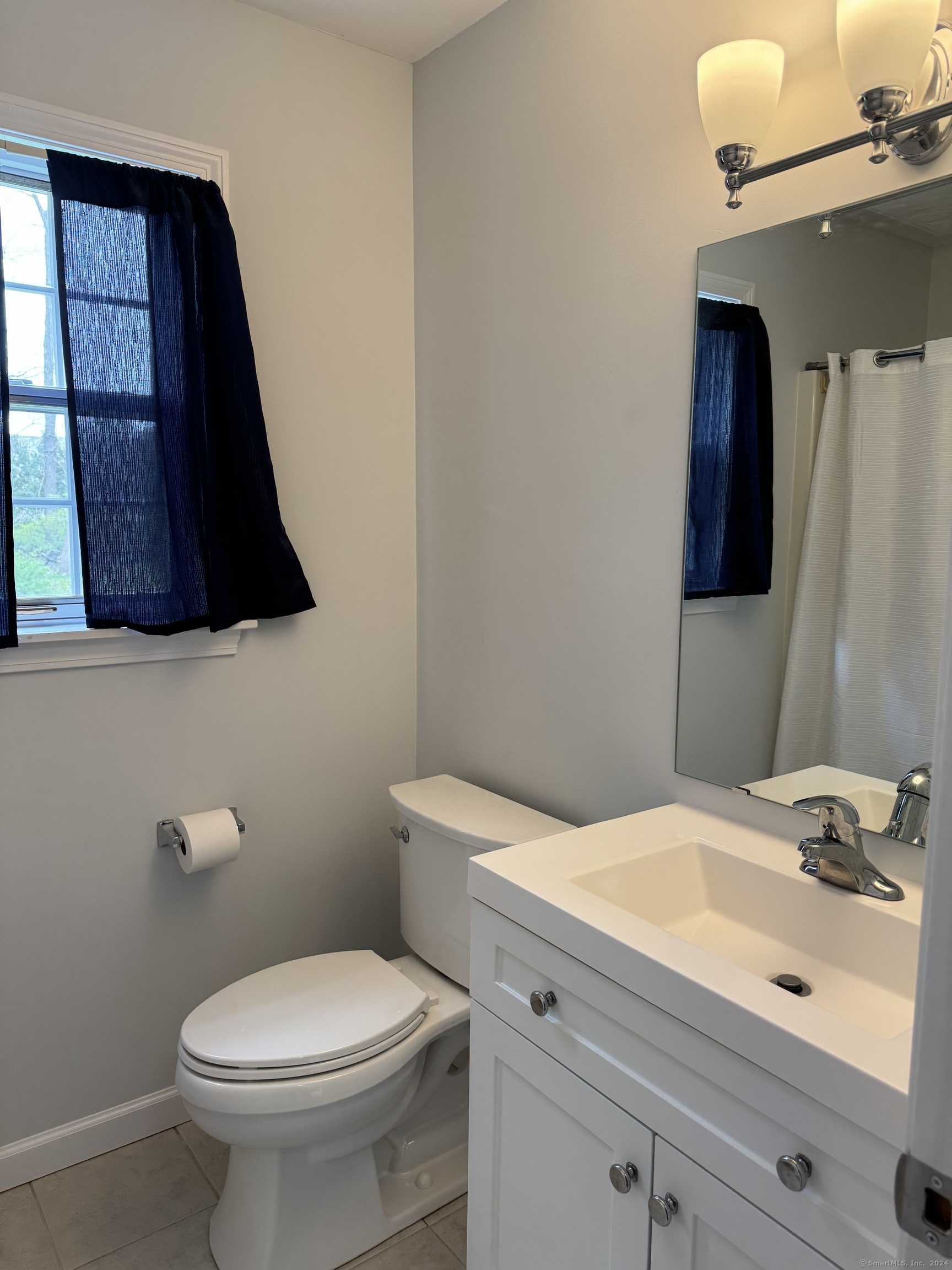14 Plymouth Court Clinton CT 06413