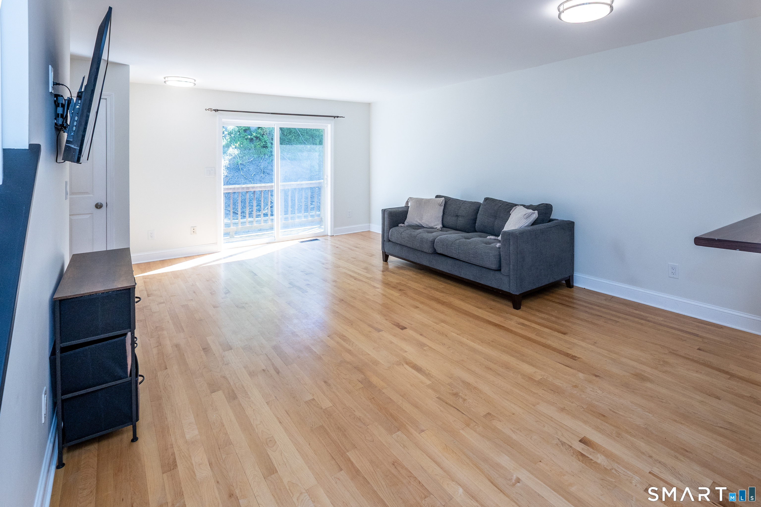 75 Commodore Commons Derby CT 06418