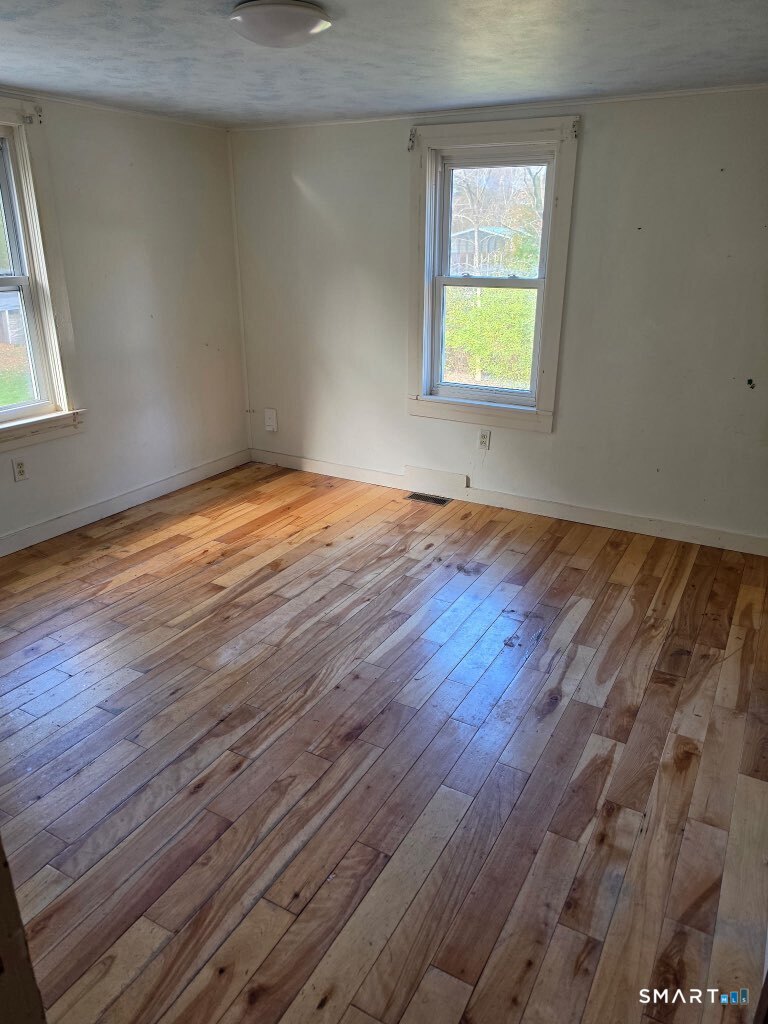 187 Killingly Avenue Putnam CT 06260