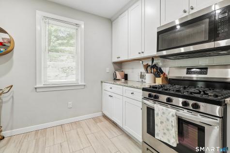 12 Husted Lane New Canaan CT 06840