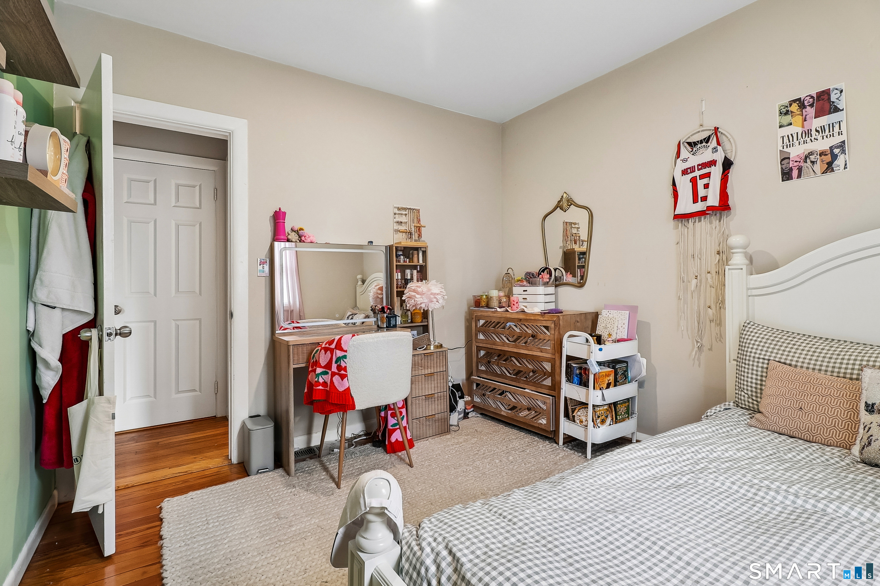 12 Husted Lane New Canaan CT 06840
