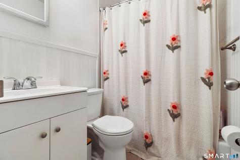 12 Husted Lane New Canaan CT 06840