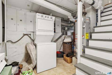 12 Husted Lane New Canaan CT 06840