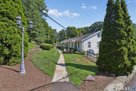12 Husted Lane New Canaan CT 06840