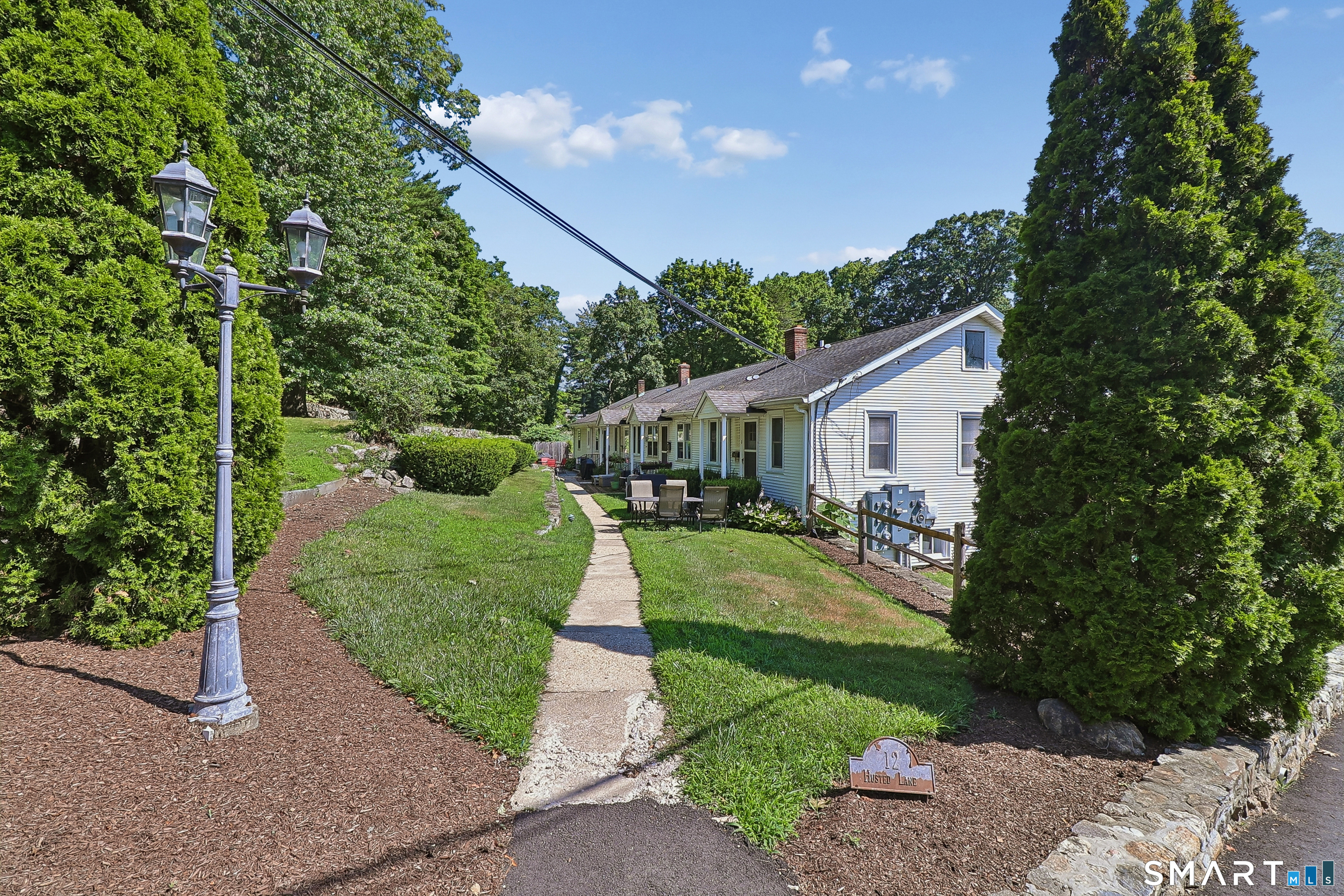 12 Husted Lane New Canaan CT 06840