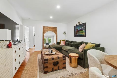 12 Husted Lane New Canaan CT 06840