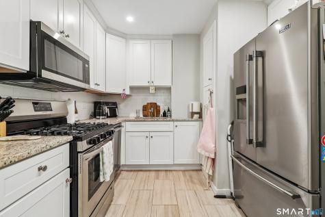 12 Husted Lane New Canaan CT 06840