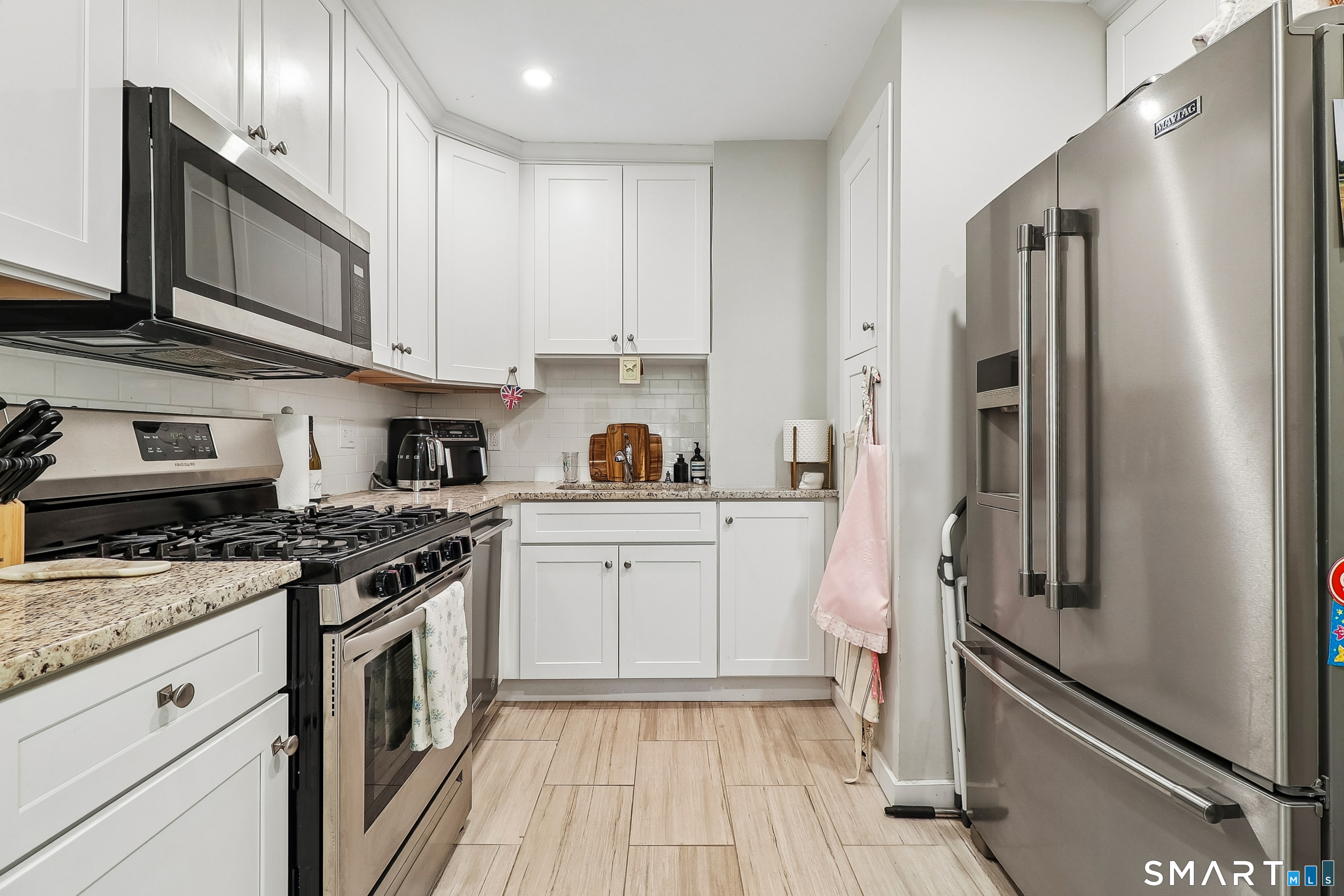 12 Husted Lane New Canaan CT 06840