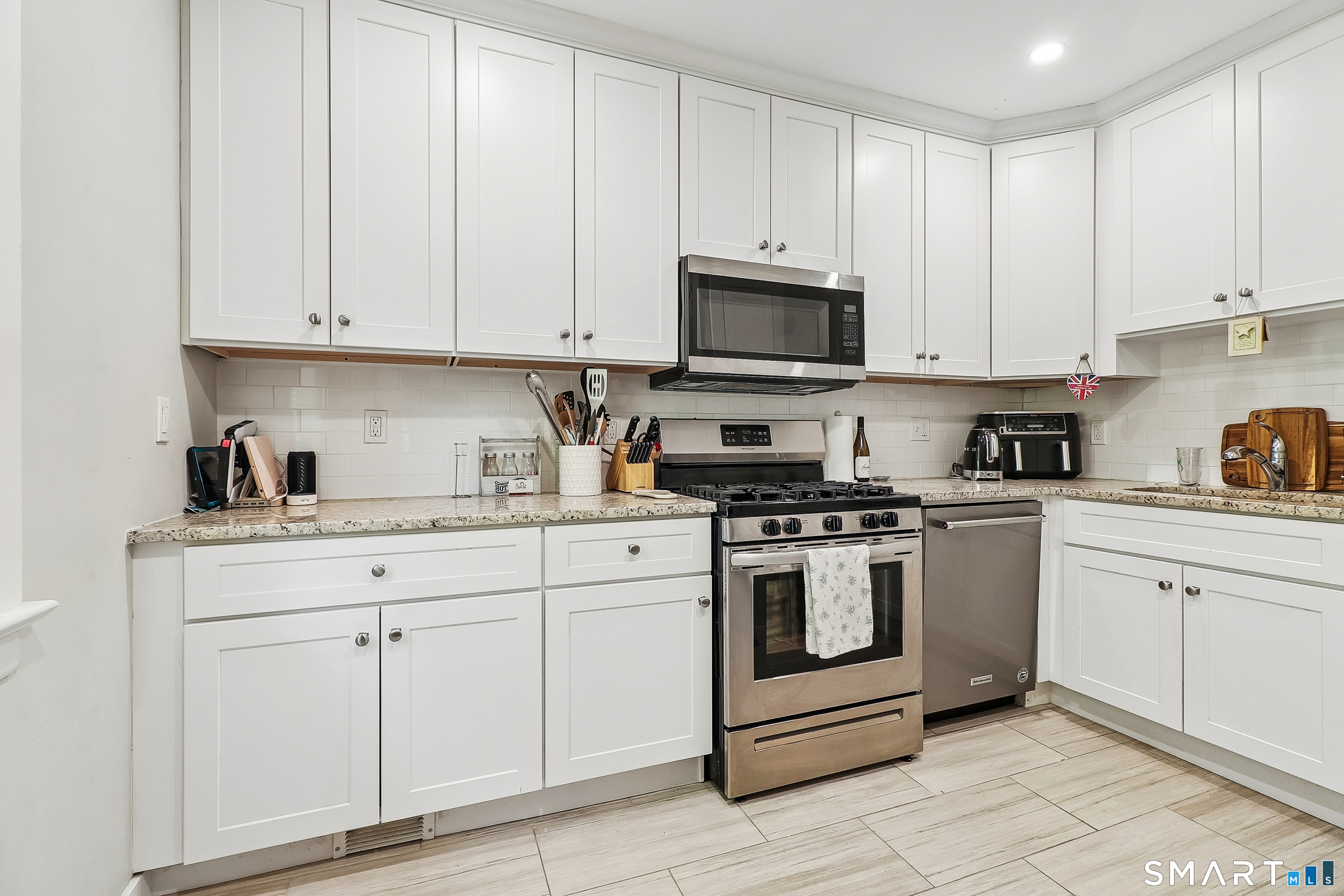 12 Husted Lane New Canaan CT 06840