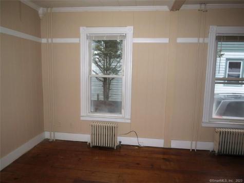 13 Wilcox Street Wethersfield CT 06109